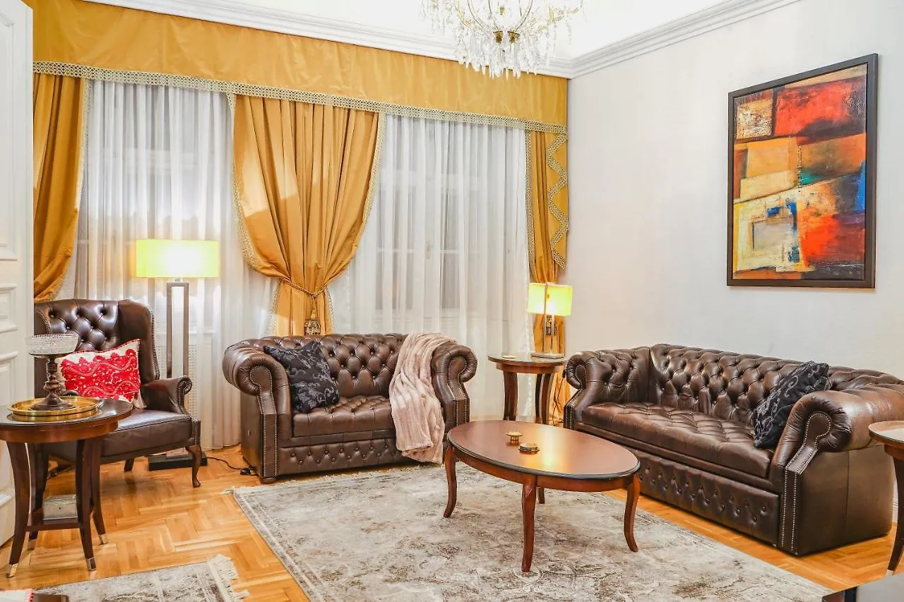 Budapest Opera Apartments 0*,